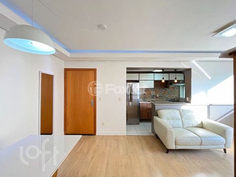 Image 9 - 886212