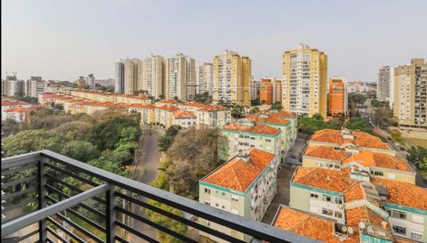 Image 4 - 886213