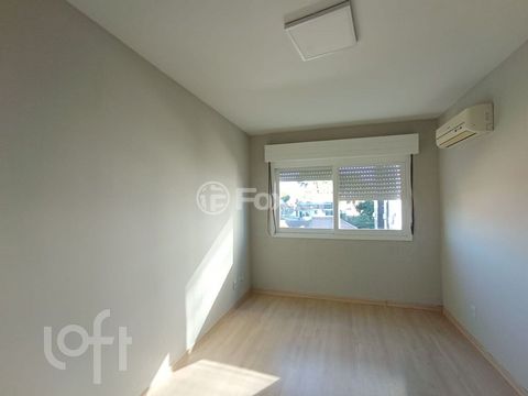 Image 6 - 886233
