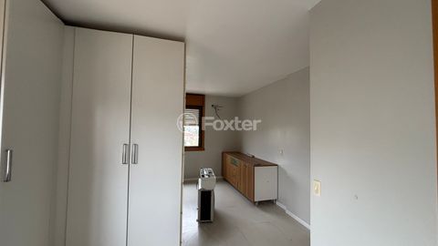Image 11 - 886237