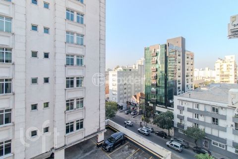 Image 8 - 886252