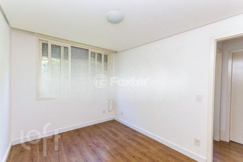Image 11 - 886254