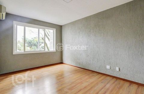 Image 6 - 886277