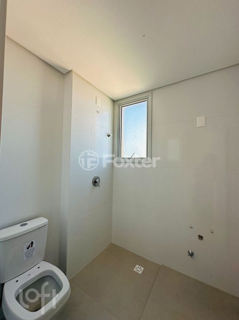 Image 3 - 886279