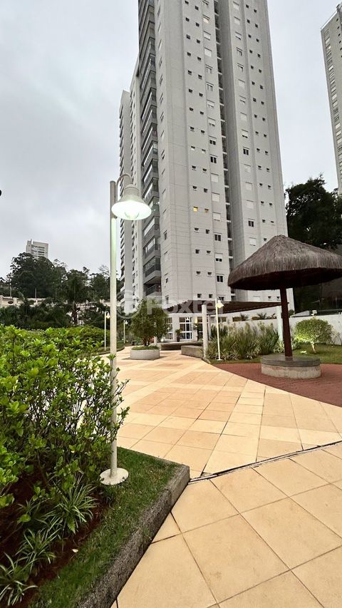 Image 12 - 886283