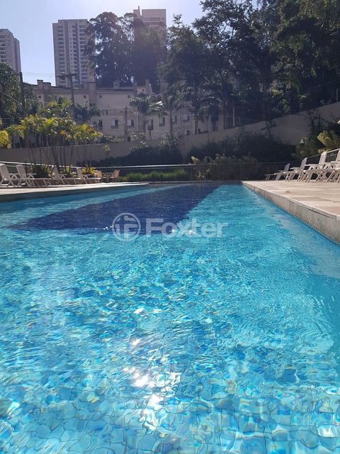 Image 11 - 886283
