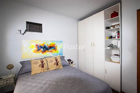 Image 8 - 886351