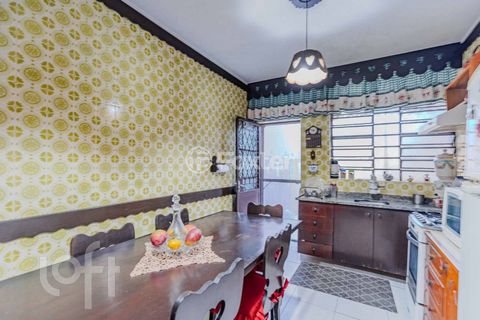 Image 19 - 886380