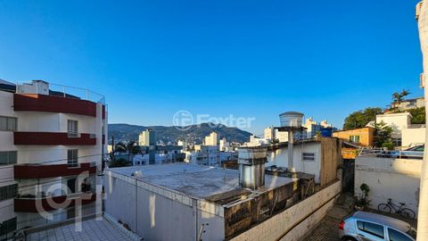 Image 9 - 886391
