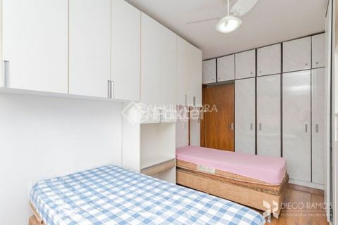 Image 8 - 886399