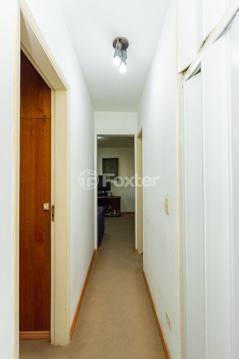 Image 4 - 886421