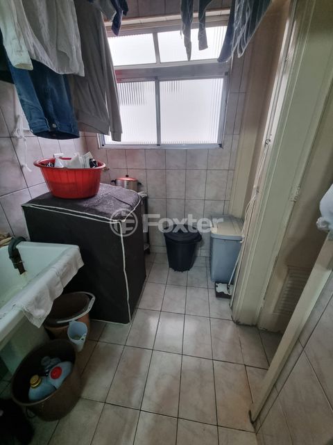 Image 7 - 886421
