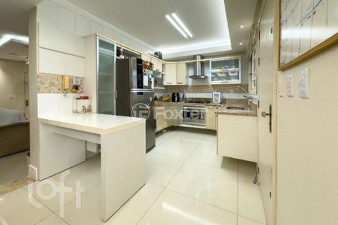 Image 8 - 886443
