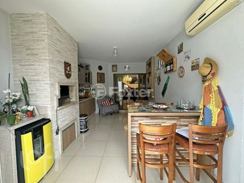 Image 12 - 886462