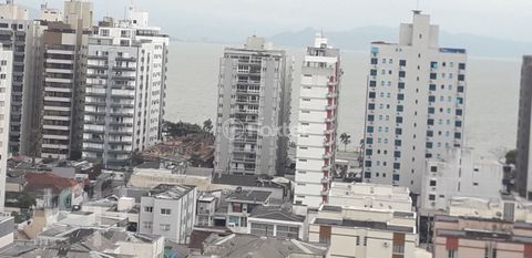 Image 10 - 886463