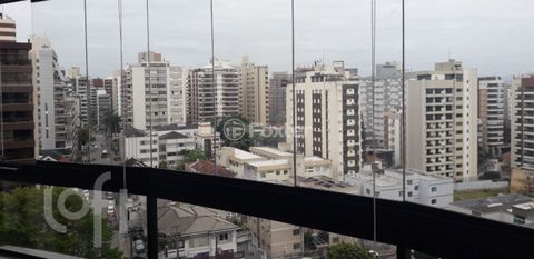 Image 11 - 886463