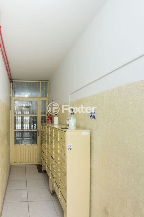 Image 0 - 886467