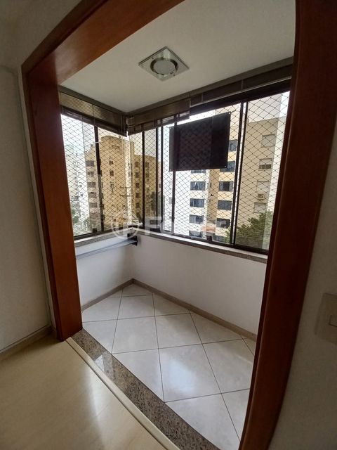 Image 1 - 886500