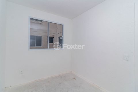 Image 11 - 886507