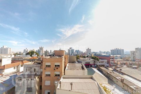 Image 8 - 886511