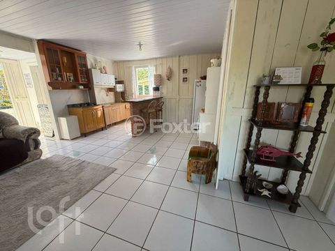 Image 3 - 886512