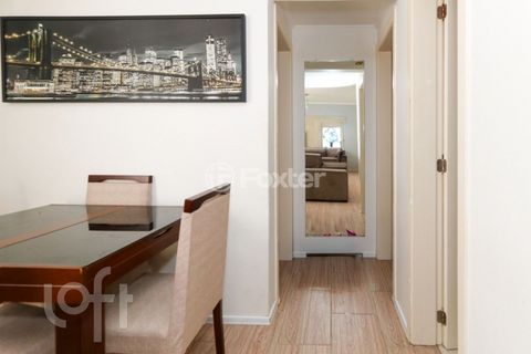 Image 15 - 886516