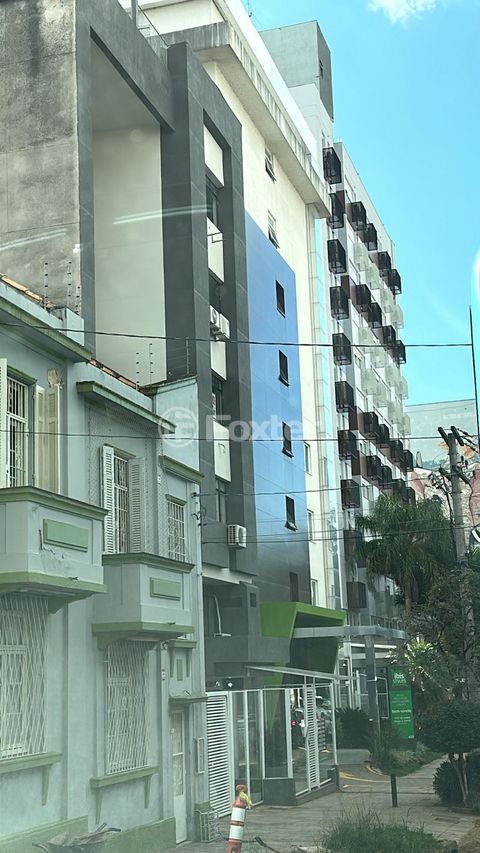 Image 7 - 886523