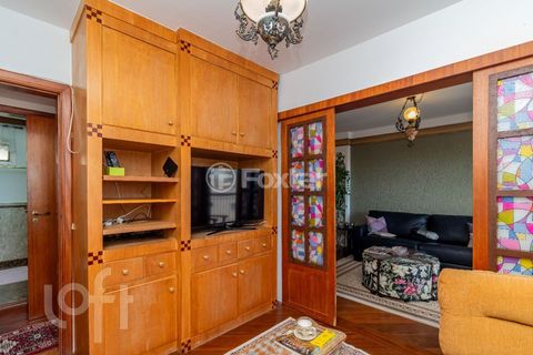 Image 8 - 886530