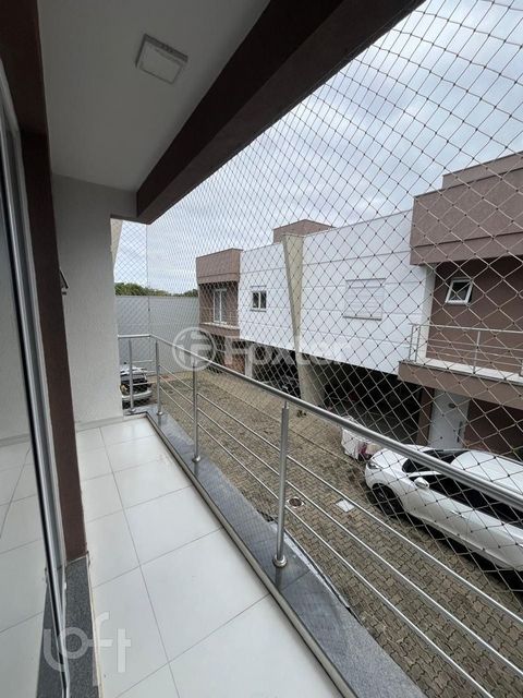 Image 11 - 886543