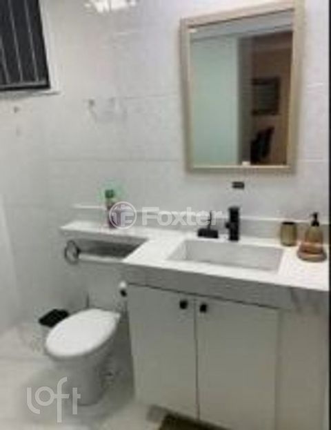 Image 8 - 886545