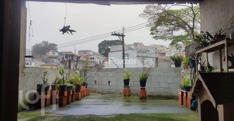 Image 15 - 886548