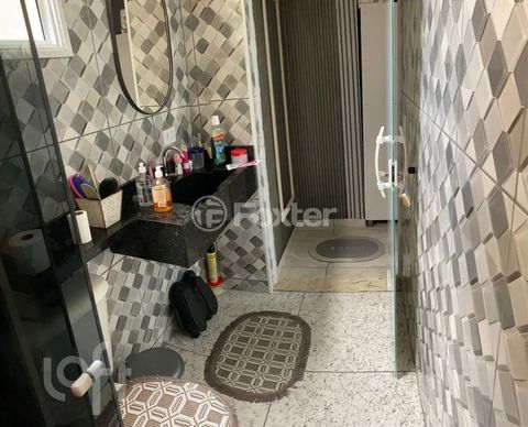 Image 7 - 886551