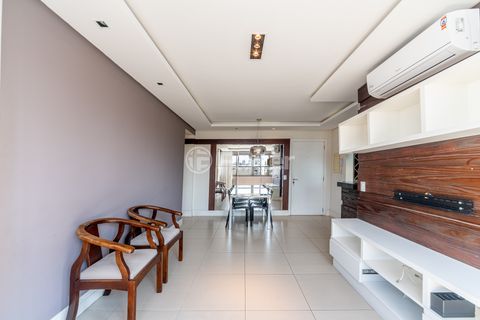Image 11 - 886556