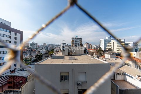 Image 10 - 886556