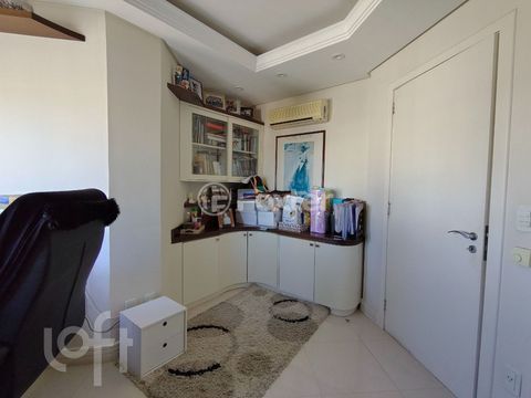Image 9 - 886564