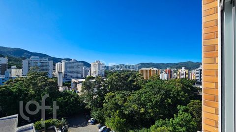 Image 9 - 886565