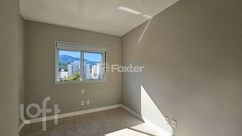 Image 7 - 886565