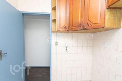 Image 7 - 886569