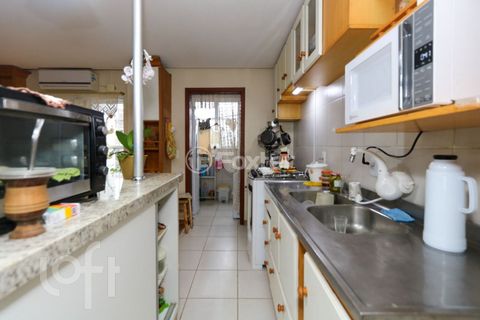 Image 8 - 886607