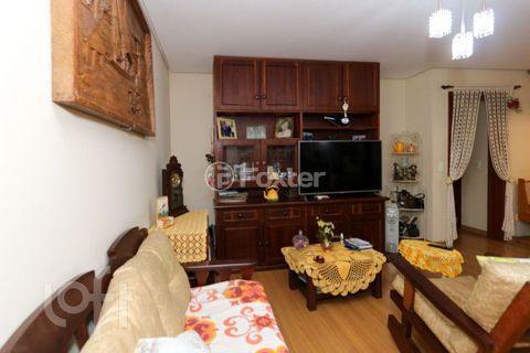 Image 1 - 886607