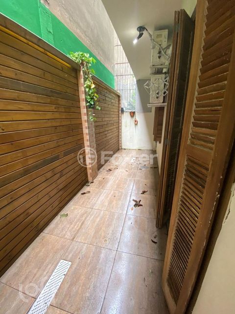 Image 8 - 886608