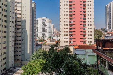 Image 14 - 886614