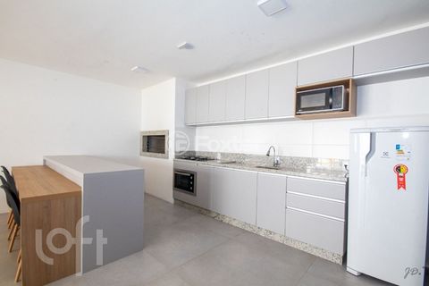 Image 12 - 886616