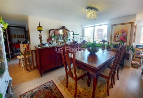 Image 1 - 886621