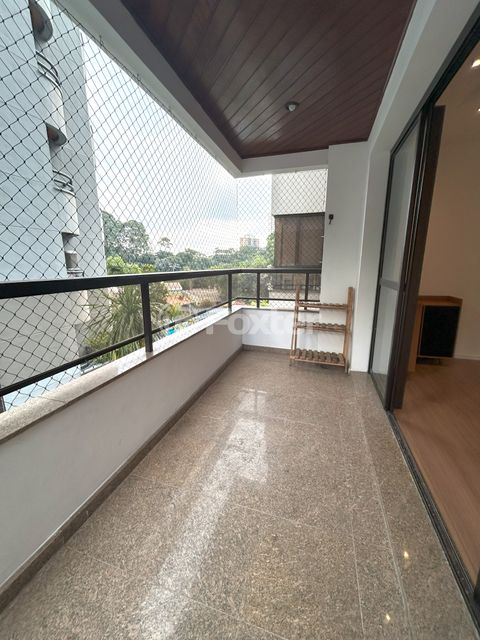 Image 0 - 886624