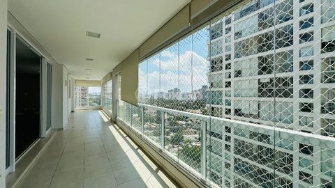 Image 1 - 886628
