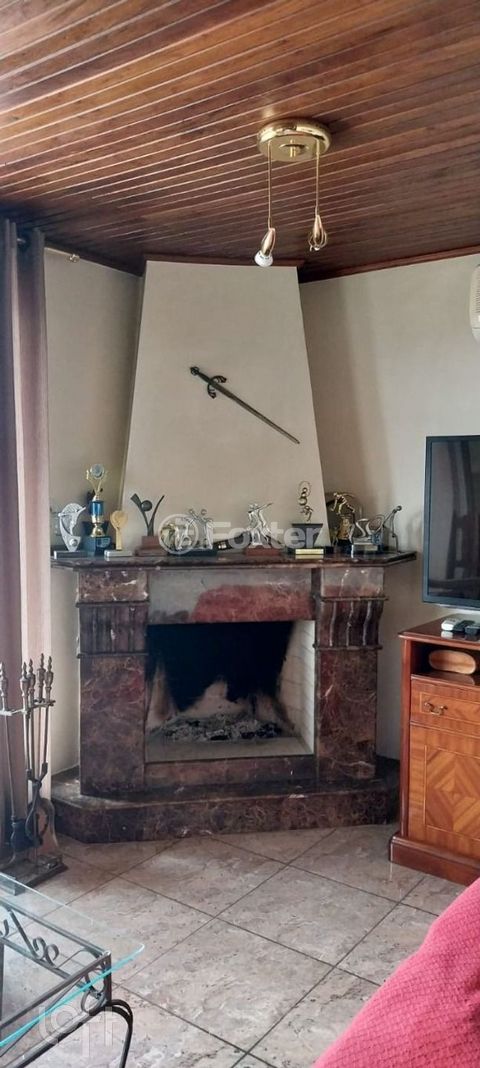 Image 2 - 886629