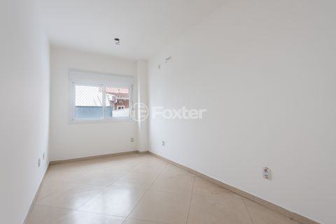 Image 17 - 886633