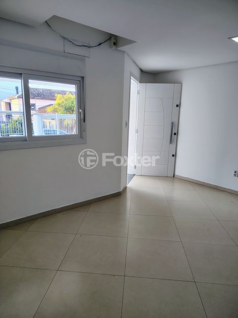 Image 11 - 886633