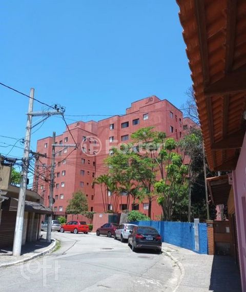 Image 5 - 886636